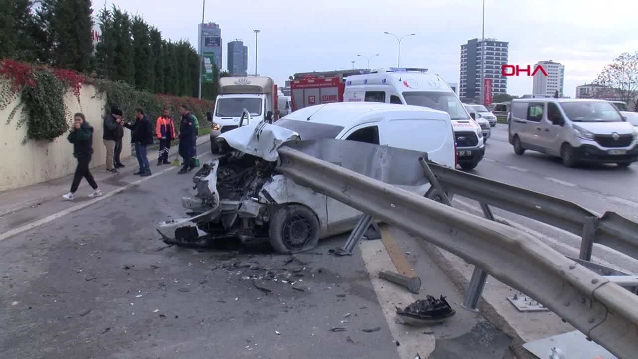 Trafik Kazası Maltepe’de Trafik Aksamalarına Neden Oldu