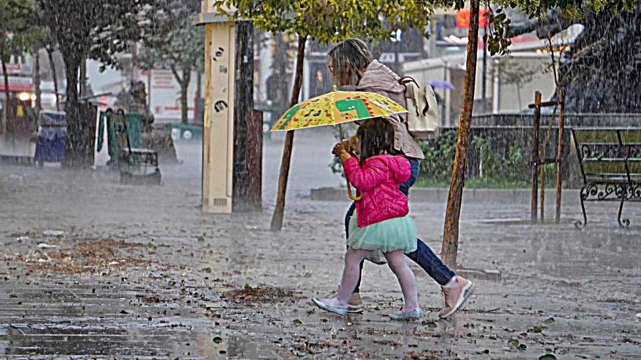 trakyada sağanak hayatı olumsuz etkiledi