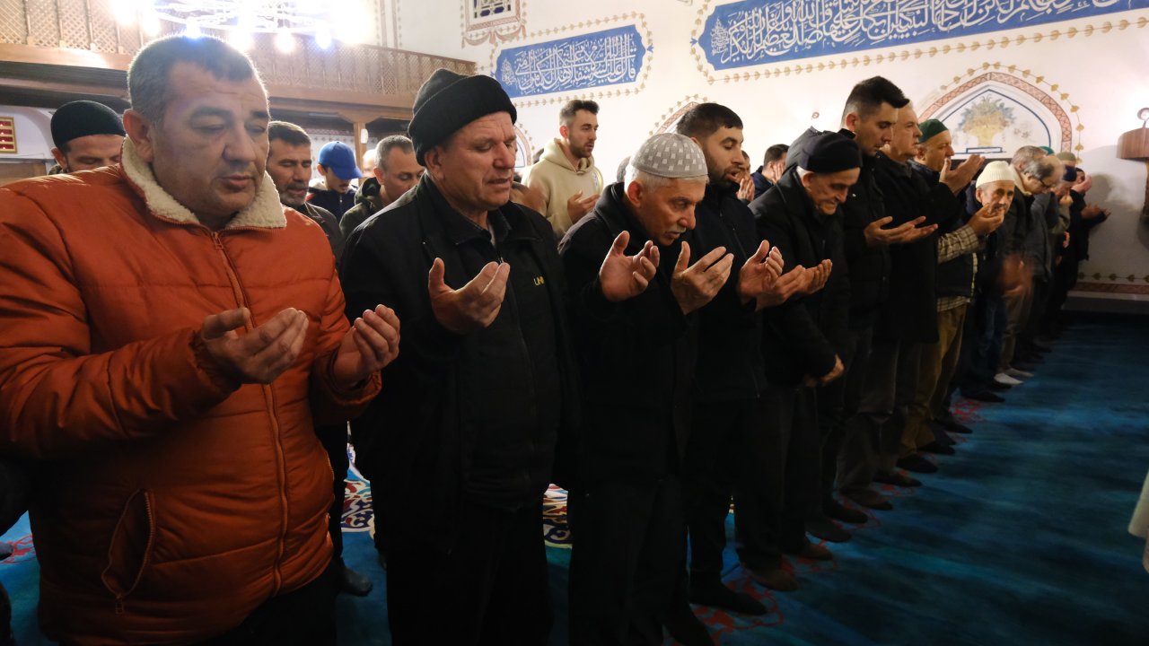 trakyada salih el-aruri ve hayatını kaybedenler İçin gıyabi cenaze namazı kılındı