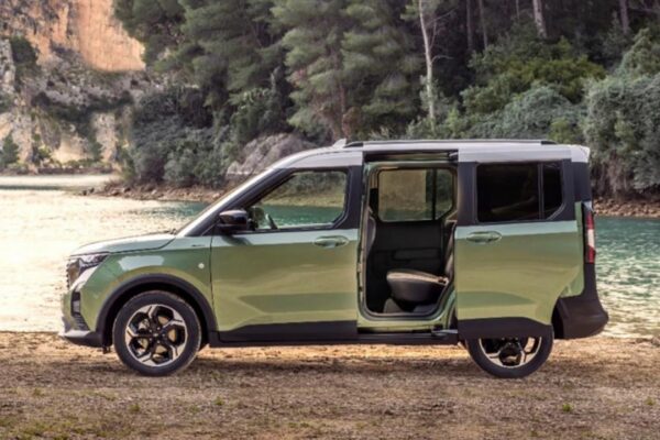 Türkiye’de Üretilen Yeni Ford Courier Modelleri Pazara Sunuldu