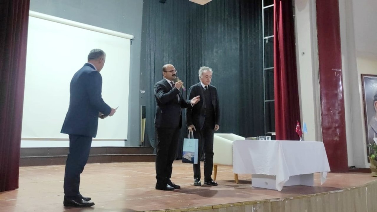 türklerin rumeliye geçişi ve gazi süleyman paşa konferans düzenlendi