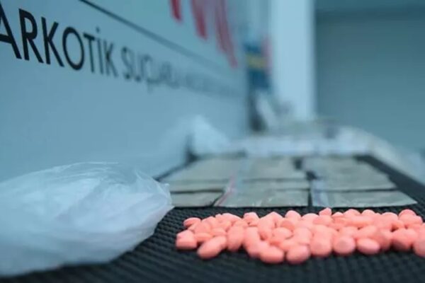 Turşu Bidonları Arasına Gizlenmiş Sentetik Uyuşturucu Bulundu