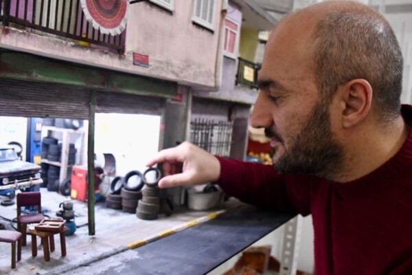 Üç Boyutlu Modelleme Tekniğiyle Gerçeğini Aratmayan Minyatür Evler Yapıyor