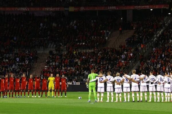 UEFA’dan Saygı Duruşu Kararı
