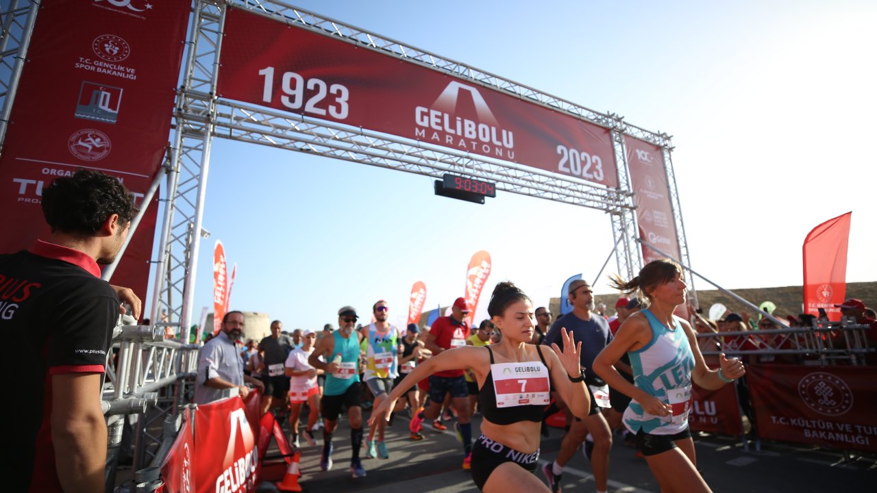 ulusal ve uluslararası sporcular gelibolu maratonunda yarıştı