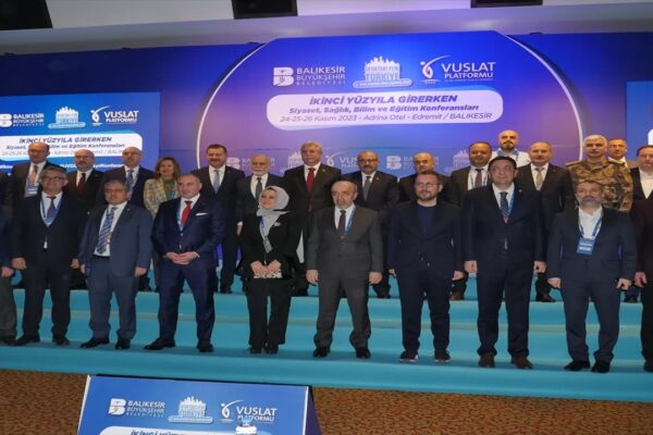 Uluslararası Vuslat Platformu Edremit’te Türkiye’nin Gelecek Vizyonunu Tartıştı