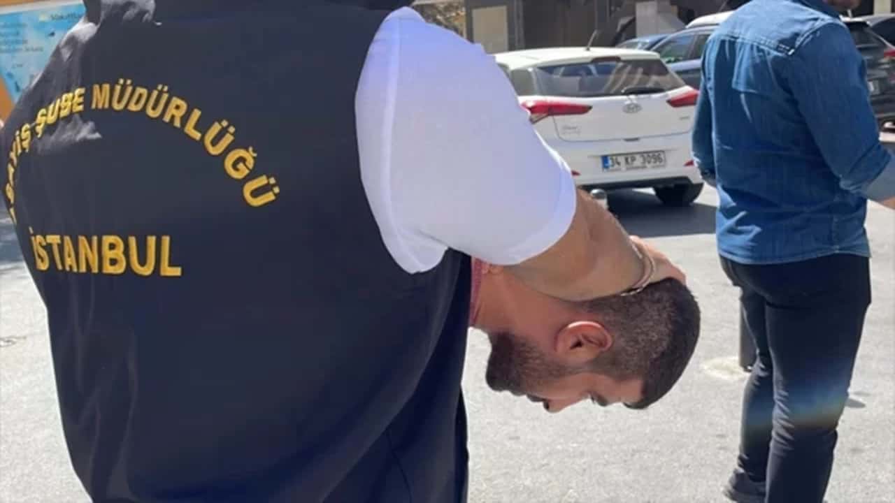 Ümraniyede eski eşini bıçaklayarak Öldüren Şüpheli adliyeye sevk edildi