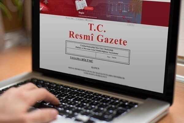 Üniverisite Öğrencilerine Teknoloji Desteği