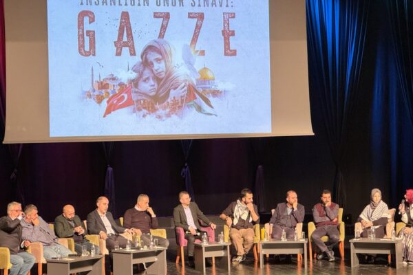 Üsküdar’da “Boykot Masası” Paneli Gerçekleştrildi
