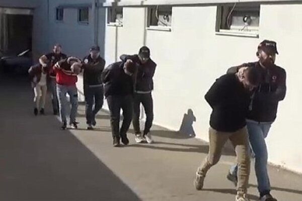 Uyuşturucu Madde Ticareti Denetimlerinde 11 Kişi Yakalandı