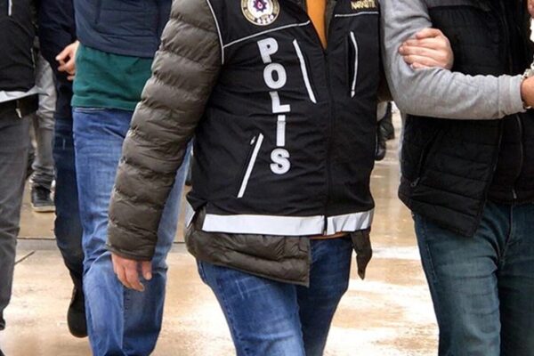 Uyuşturucu Operasyonlarında 2 Zanlı Tutuklandı