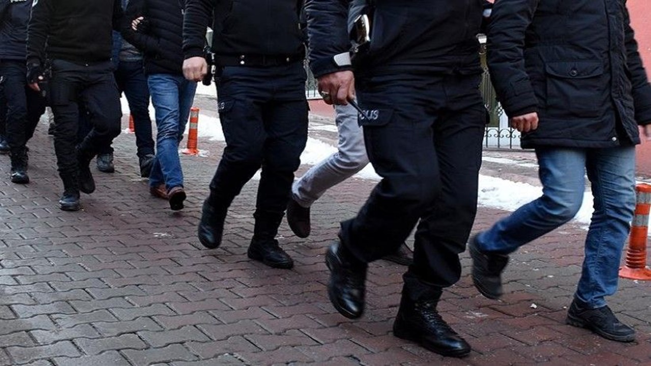uyuşturucu operasyonunda 10 zanlı yakalandı