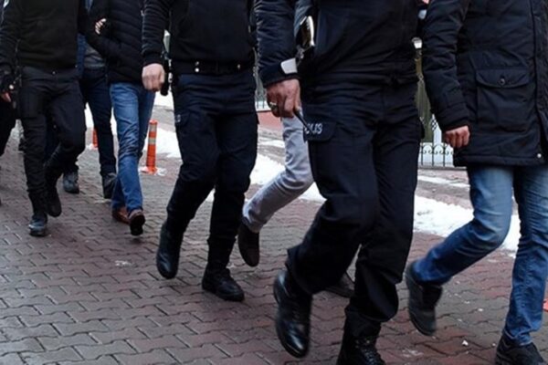 Uyuşturucu Operasyonunda 12 Şüpheli Yakalandı