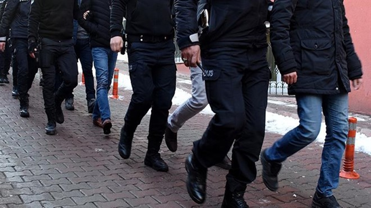 uyuşturucu operasyonunda 12 Şüpheli yakalandı