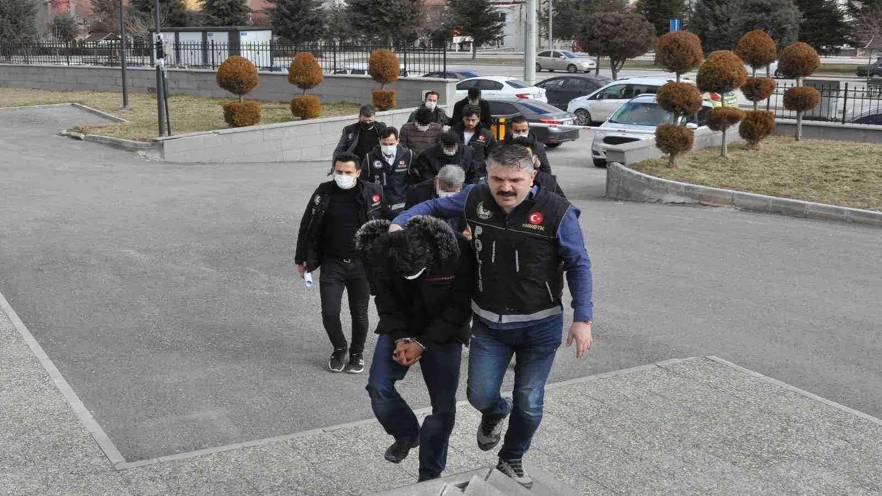 uyuşturucu operasyonunda 3 Şüpheli tutuklandı