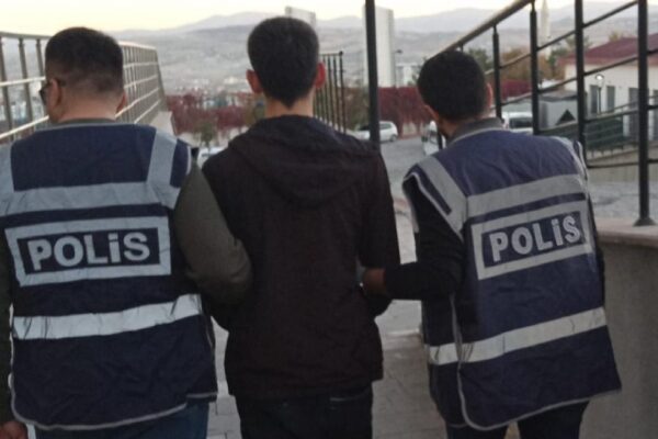 Uyuşturucu Operasyonunda 3 Şüpheli Tutuklandı