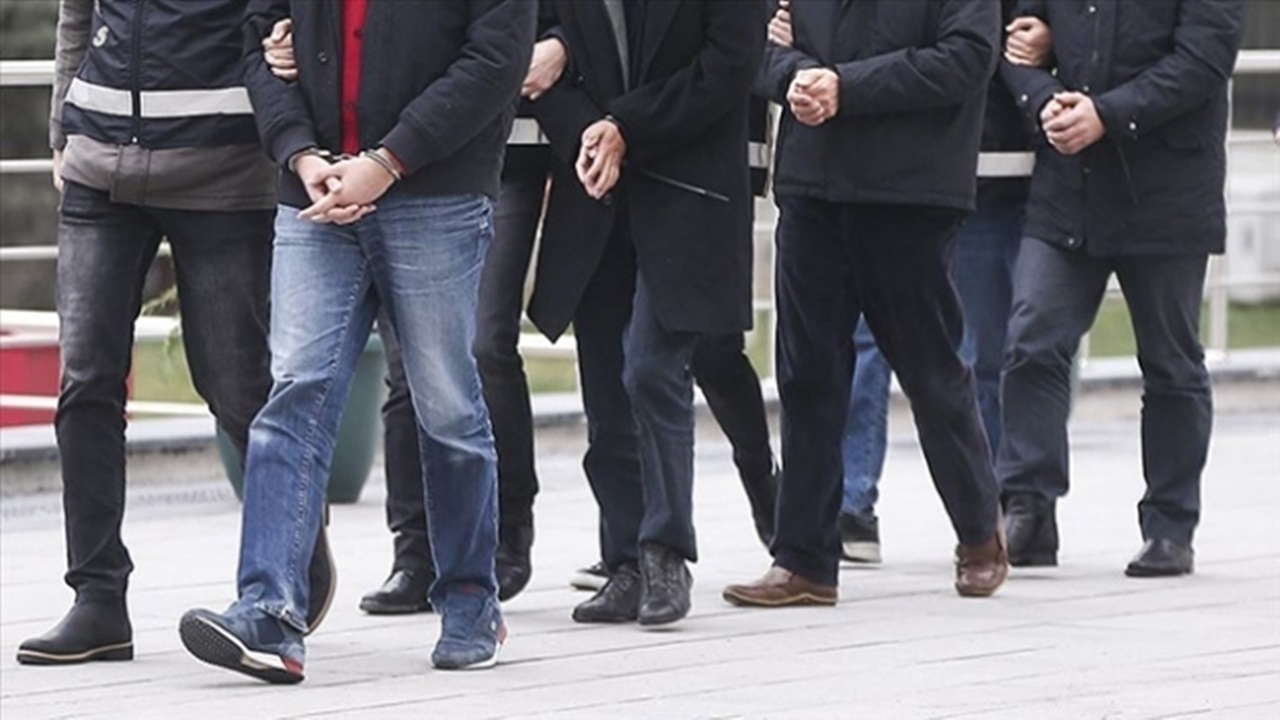 uyuşturucu operasyonunda 4 gözaltı