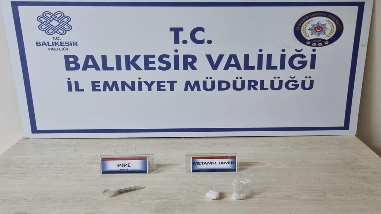 uyuşturucu Şüphelisi 3 kişi erdekte gözaltına alındı