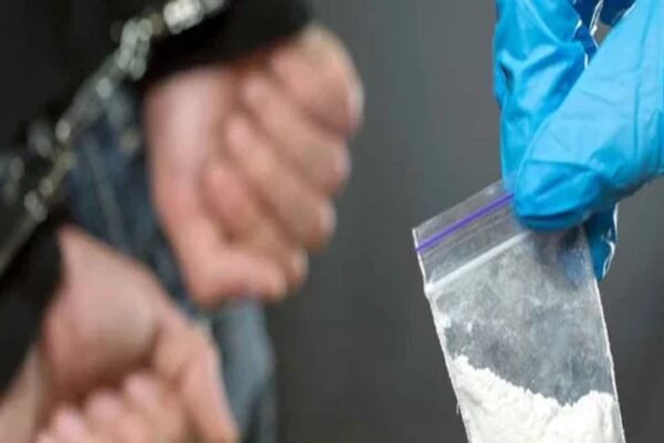 Uyuşturucu Ticareti Yapan Kişiler Yakalandı