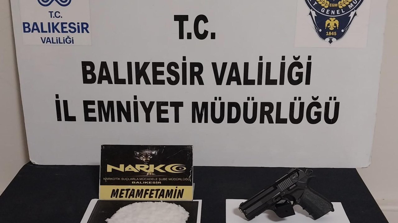 uyuşturucu ticareti yaptığı İddia edilen 4 kişi yakalandı