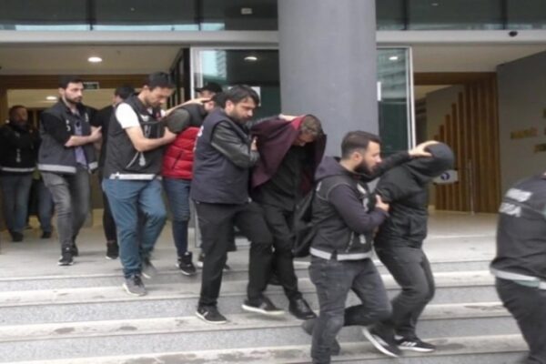 Uyuşturucu Ticaretine Darbe Vuruldu 13 Zanlı Gözaltında