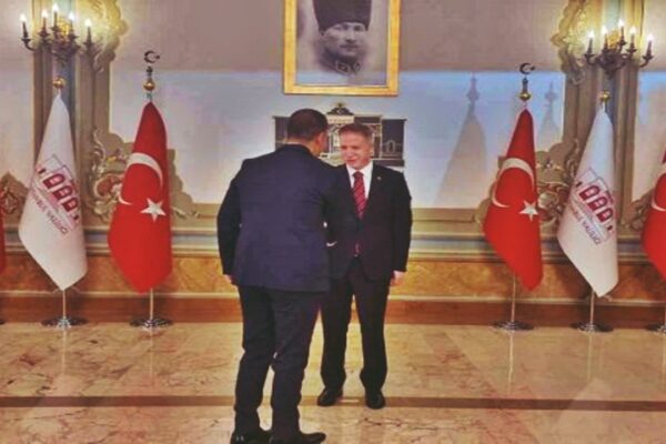 Vali Davut Gül Cumhuriyet’in 100. Yıl Dönümünde Tebrikleri Kabul Etti