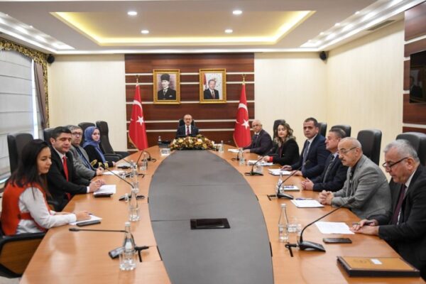 Vali Seddar Yavuz Vatandaşların Sorunlarını Dinledi