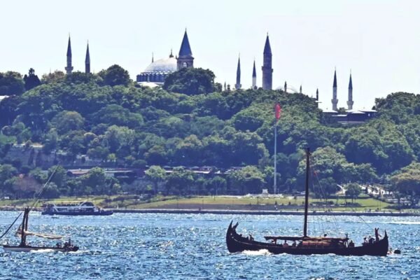 Viking Yelkenlisi Saga Farmann İstanbul’da “Kışlayacak”