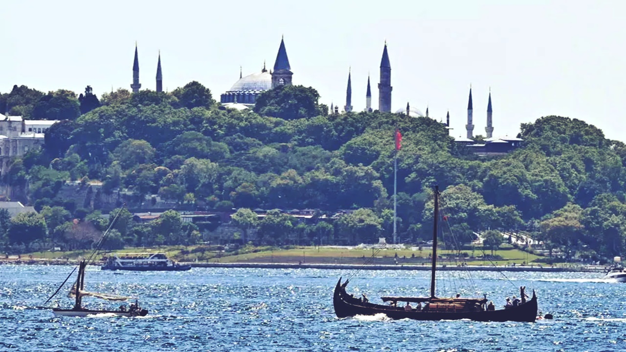 viking yelkenlisi saga farmann İstanbulda kışlayacak