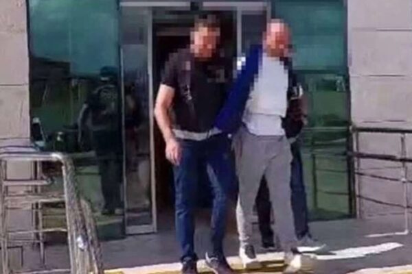 Voleybol Antrenörü Öğrencisini Taciz Etti İddiasıyla Tutuklandı