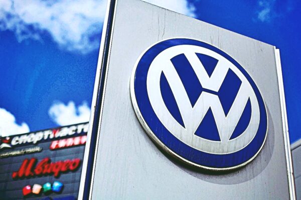 Volkswagen İdari Personel Kesintisine Gidiyor