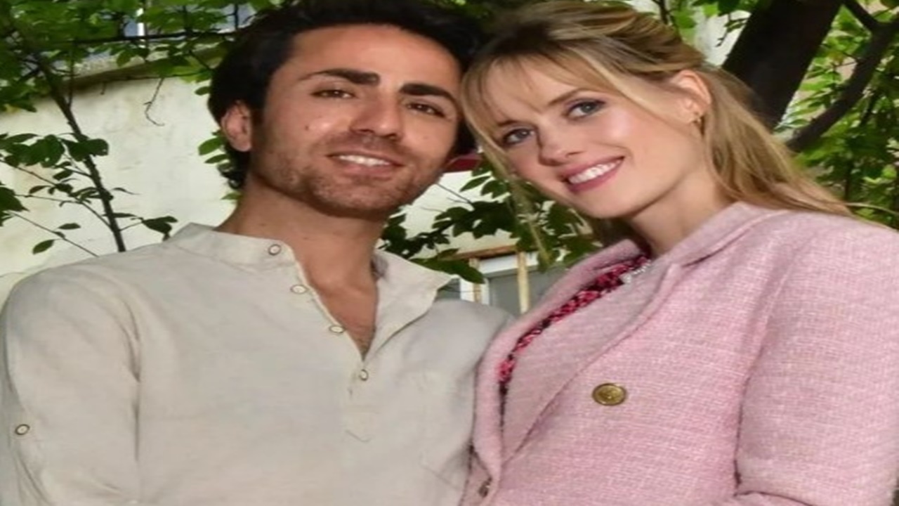 Wilma Elles 3 Kez Anne Oluyor