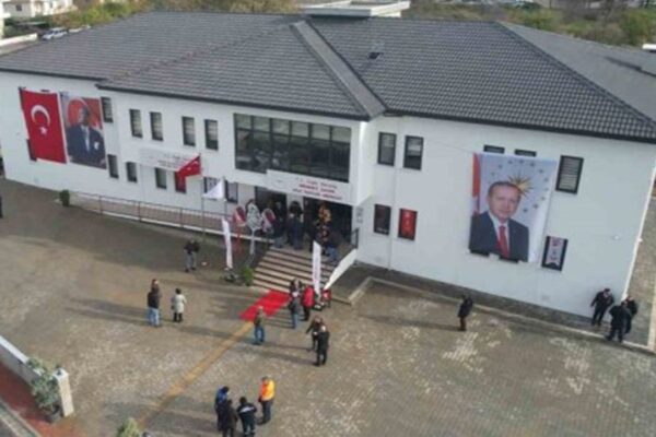 Yalova’da Hayırsever Tarafından Yaptırılan Aile Sağlığı Merkezi Açıldı