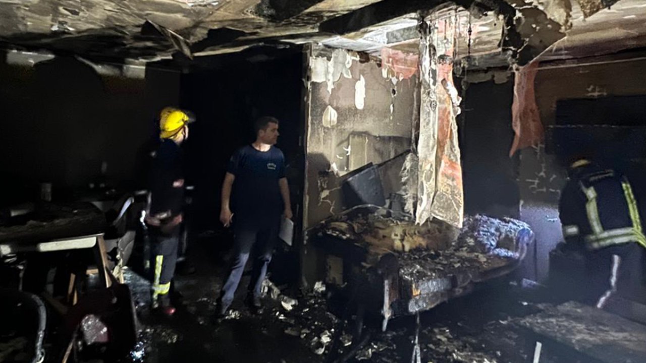 yangın Çınarcıkta dubleks daireyi kül etti