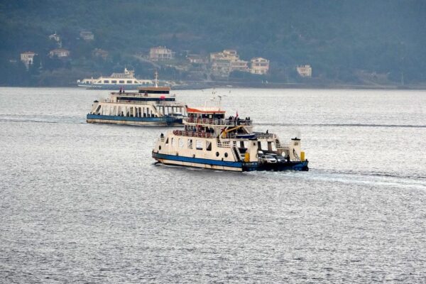 Yarınki Gökçeada Ve Bozcaada Feribot Seferleri İptal Edildi