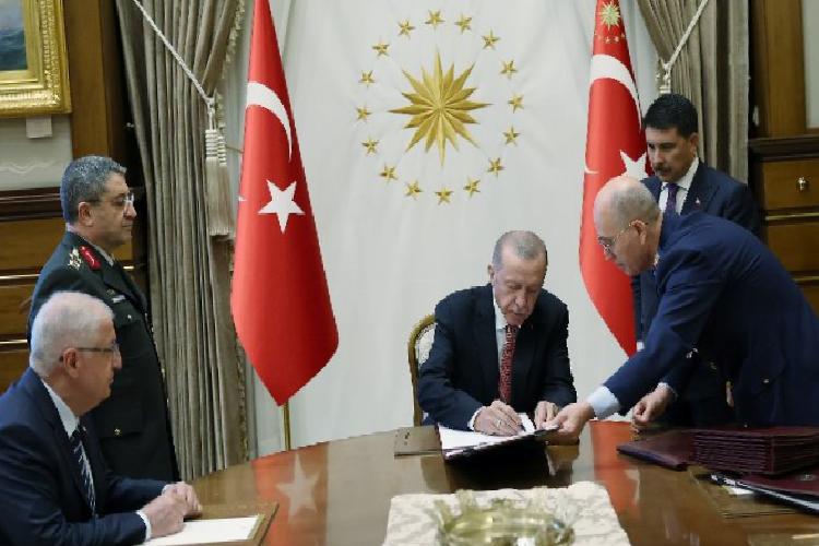 yaŞ kararları sonrası cumhurbaşkanı erdoğdandan paylaşım
