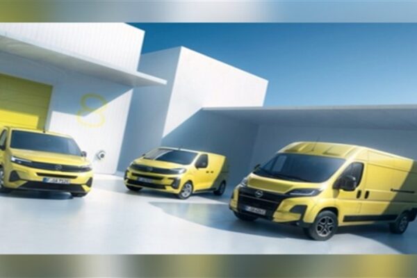 Yenilenen Yüzüyle Opel Hafif Ticari Araçlar Yola Çıkıyor