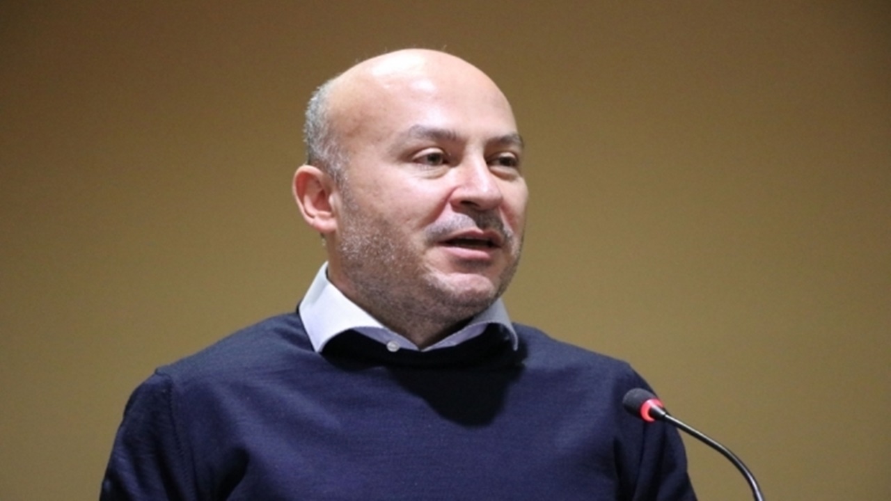 yiyeceklerin kimyasallardan kurtulması İçin sirke ya da karbonatla yıkanması faydalı olabilir