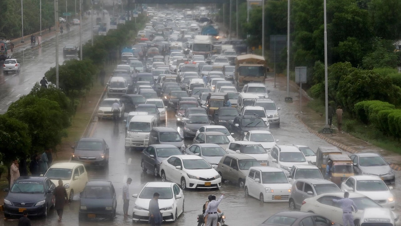 yoğun sağanak yağış trafiği yüzde 80e Çıkardı