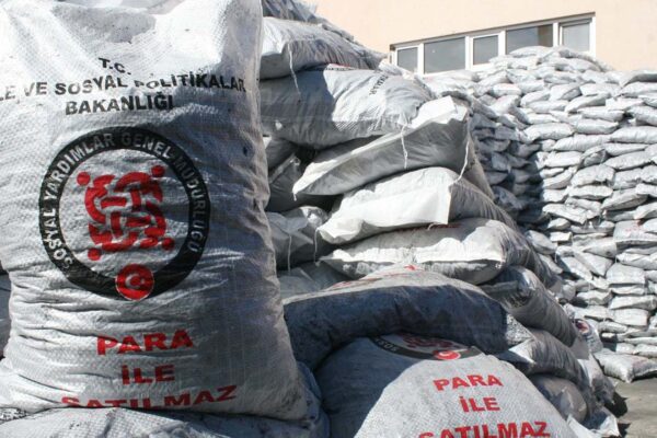 Yoksul ve Muhtaç Ailelere 1650 TL Odun ve Kömür Yardımı Yapılıyor! İşte Yakacak Yardımı Başvuruları