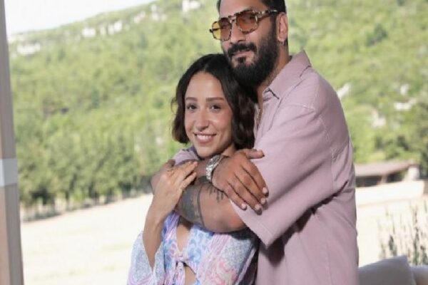Zeynep Bastık vefa borcunu ödedi