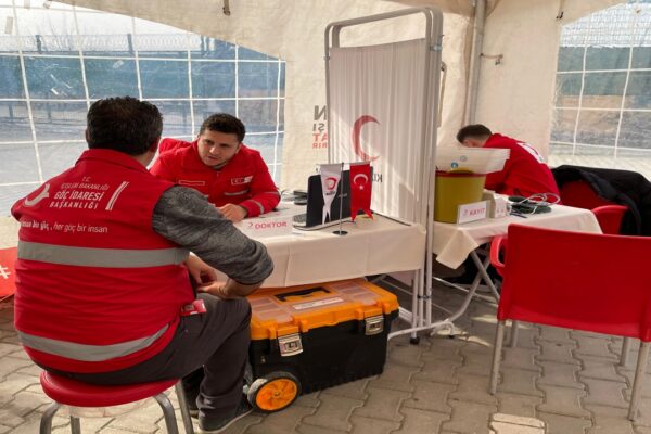 İl Göç İdaresi Müdürlüğü Personeli Kan Bağışı yaptı
