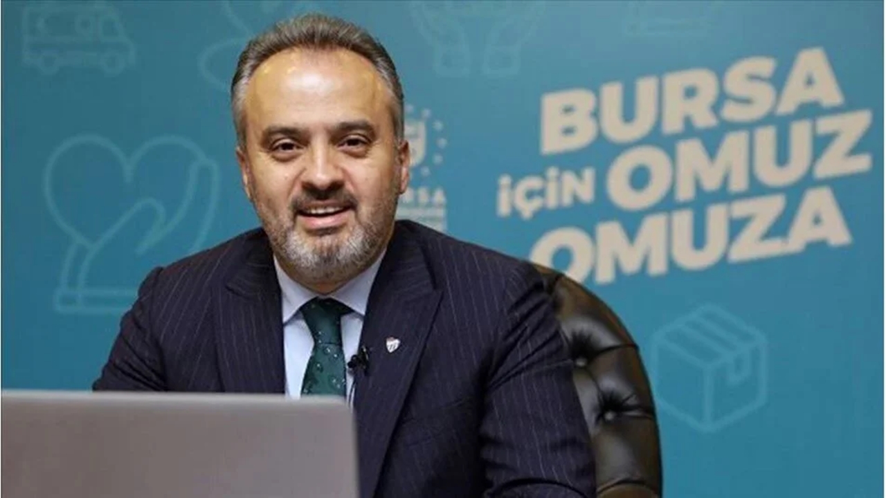 Bursa Büyükşehir Belediye Başkanı Alinur Aktaş, AA’nın “Yılın Kareleri” Oylamasına Katıldı