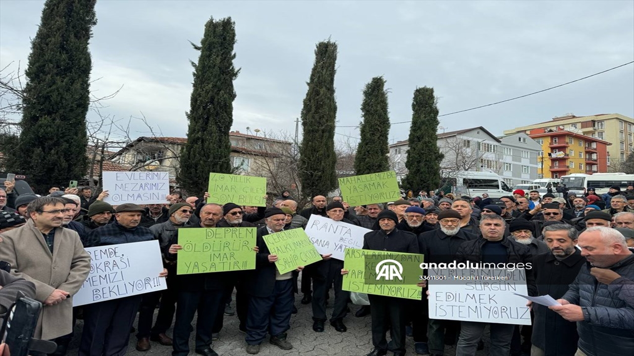 Ataşehir’de İmar Sorunlarının Çözülmesini İsteyen Mahalle Sakinleri Eylem Yaptı