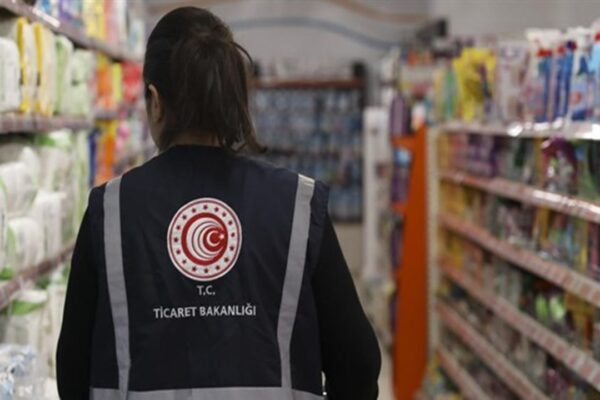 Antalya’da Etiket ve Haksız Fiyat Artışına Yönelik Denetimi Yapıldı