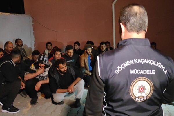 Edirne’de 29 Düzensiz Göçmen Yakalandı