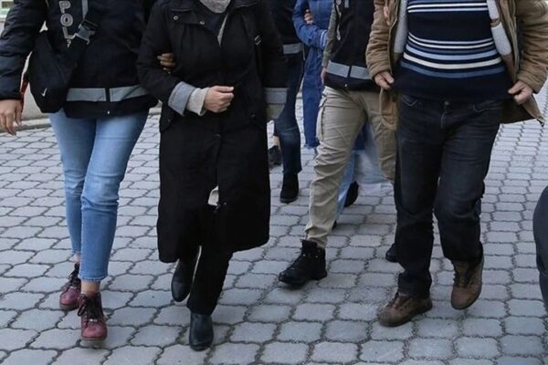 FETÖ Operasyonu İle 10 Şüpheli Yakalandı