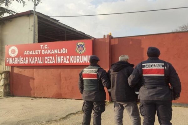 Kırklareli’nde 8 Yıl 6 Ay Kesinleşmiş Hapis Cezası Bulunan Firari Hükümlü Yakalandı