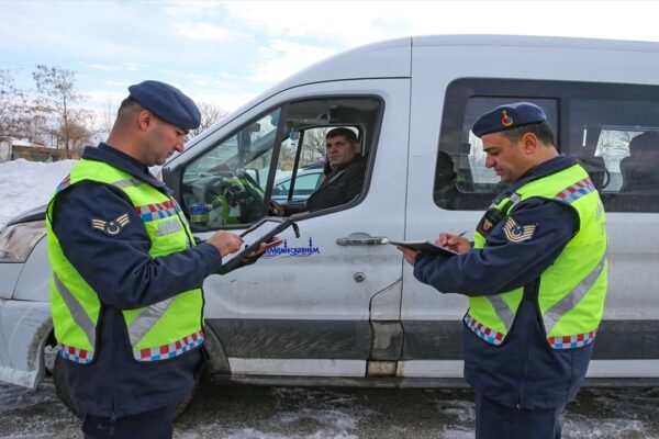 Jandarma Ekipleri Geçen Yıl 8 bin 583 Öğrenciye Trafik Eğitimi Verdi