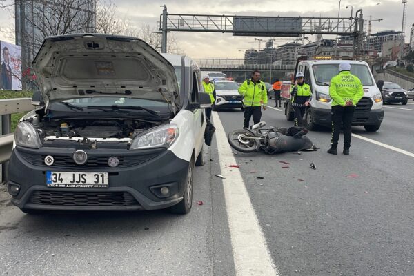 İstanbul’da Otoyoldaki Trafik Kazasında Motosiklet Sürücüsü Hayatını Kaybetti